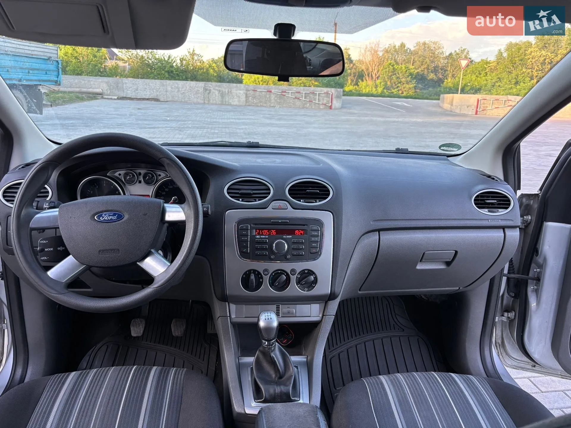 2010 Ford Focus - мініатюра 38