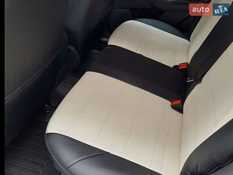 Универсал Ford Focus 2016 в Киеве фото 11 Универсал Ford Focus 2016 в Киеве