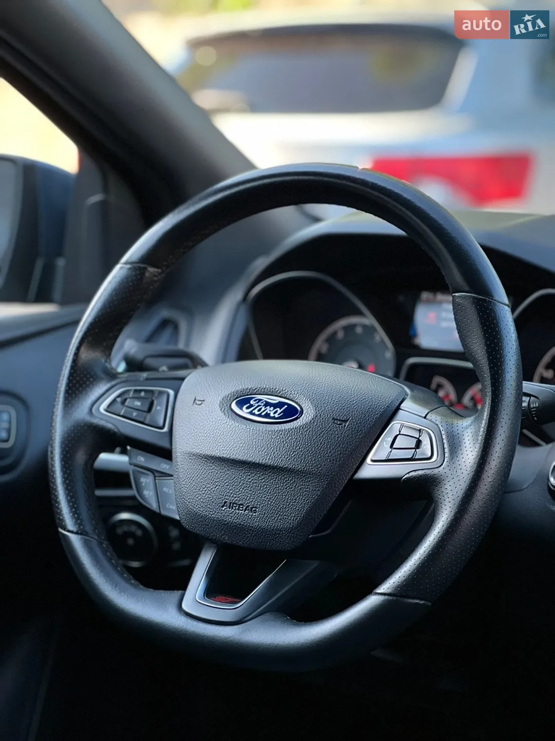 2017 Ford Focus - мініатюра 25
