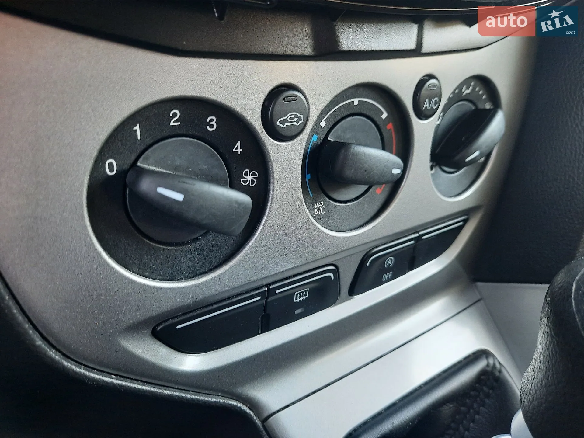 2012 Ford Focus - мініатюра 37