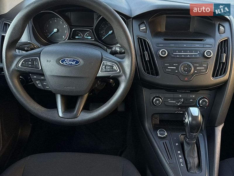 Седан Ford Focus 2016 в Ужгороде