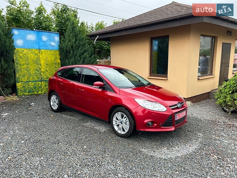 Хэтчбек Ford Focus 2012 в Ровно