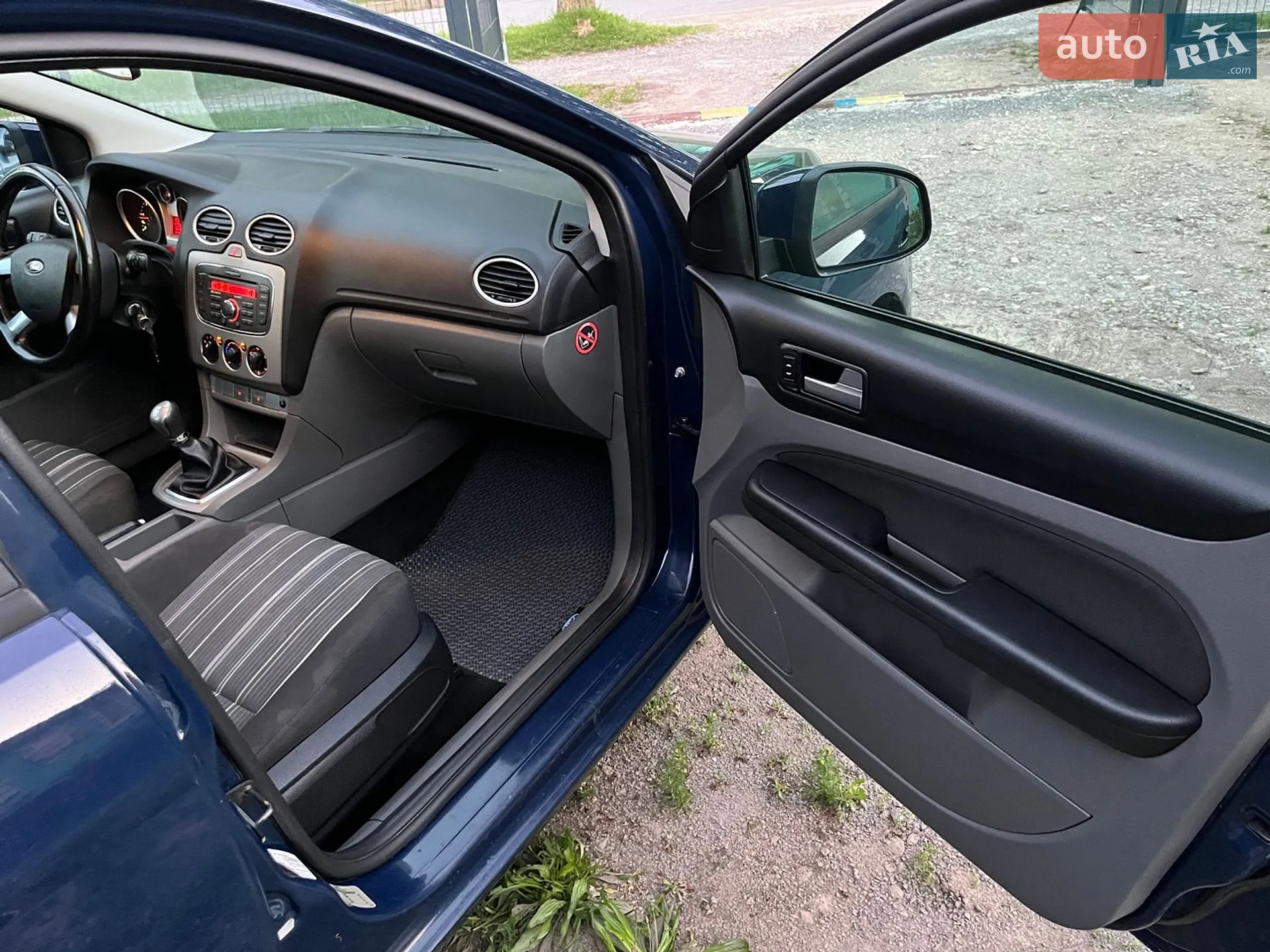 2010 Ford Focus - мініатюра 24