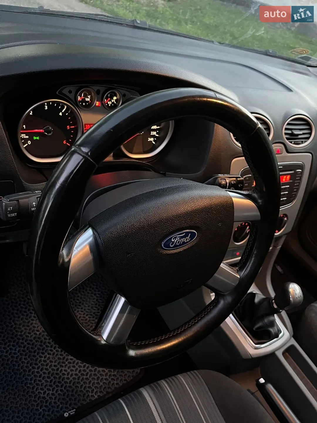 2010 Ford Focus - мініатюра 31