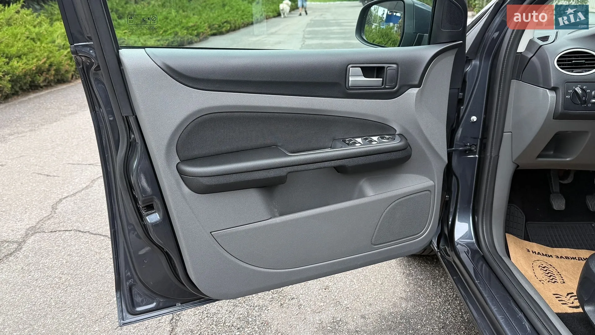 2011 Ford Focus - мініатюра 33