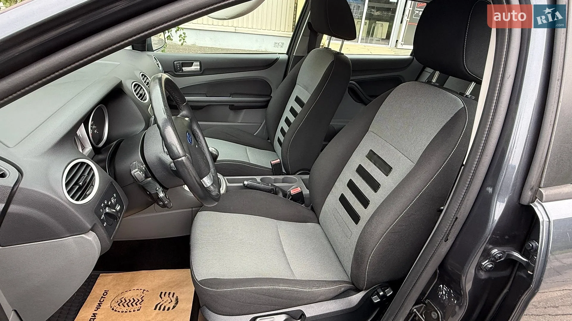 2011 Ford Focus - мініатюра 37