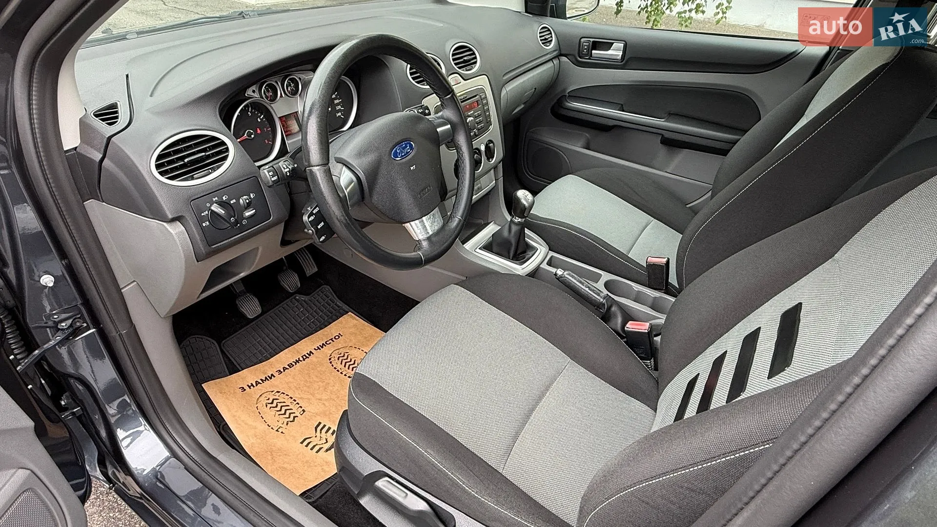 2011 Ford Focus - мініатюра 38