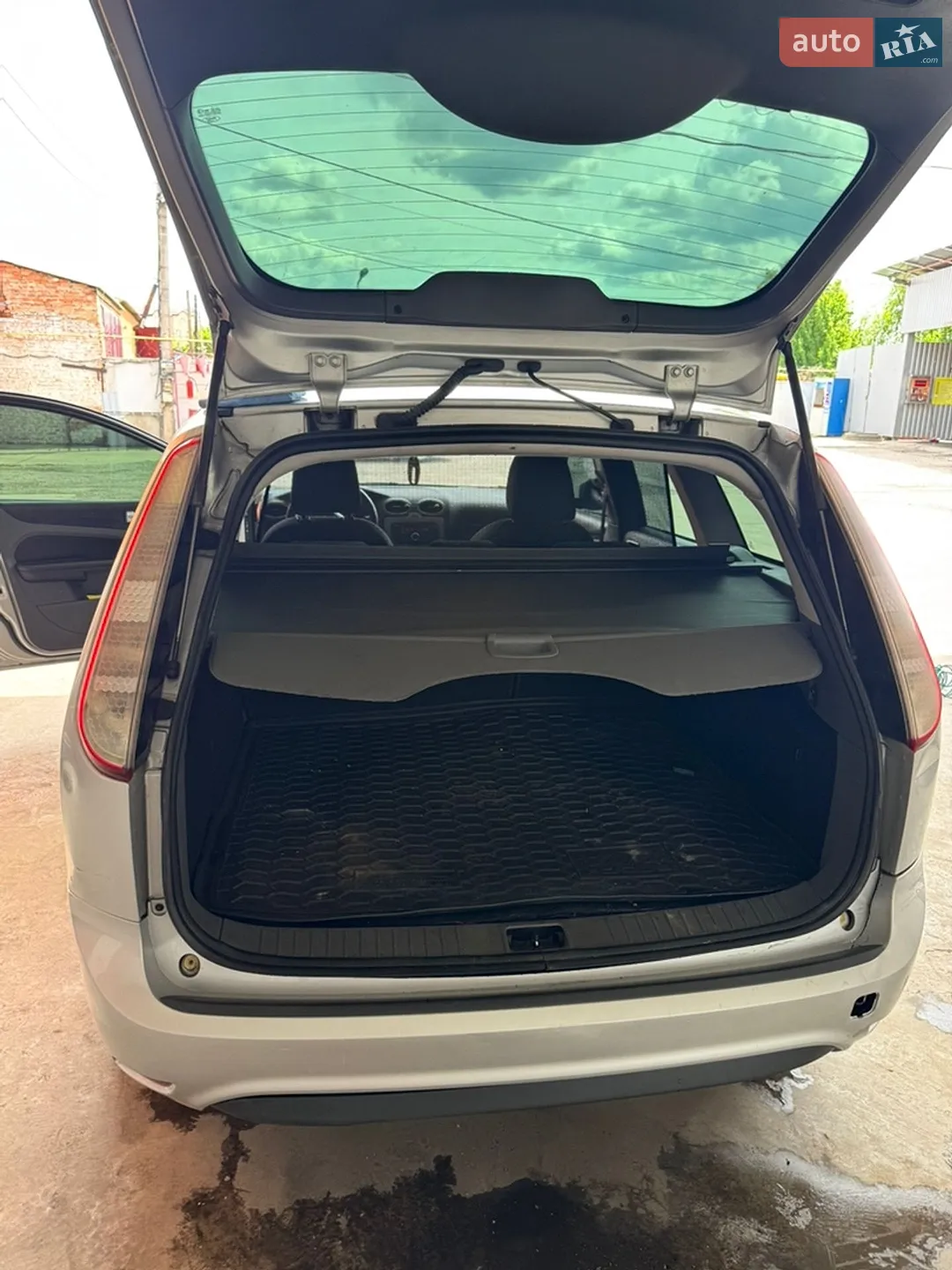 2010 Ford Focus - мініатюра 4