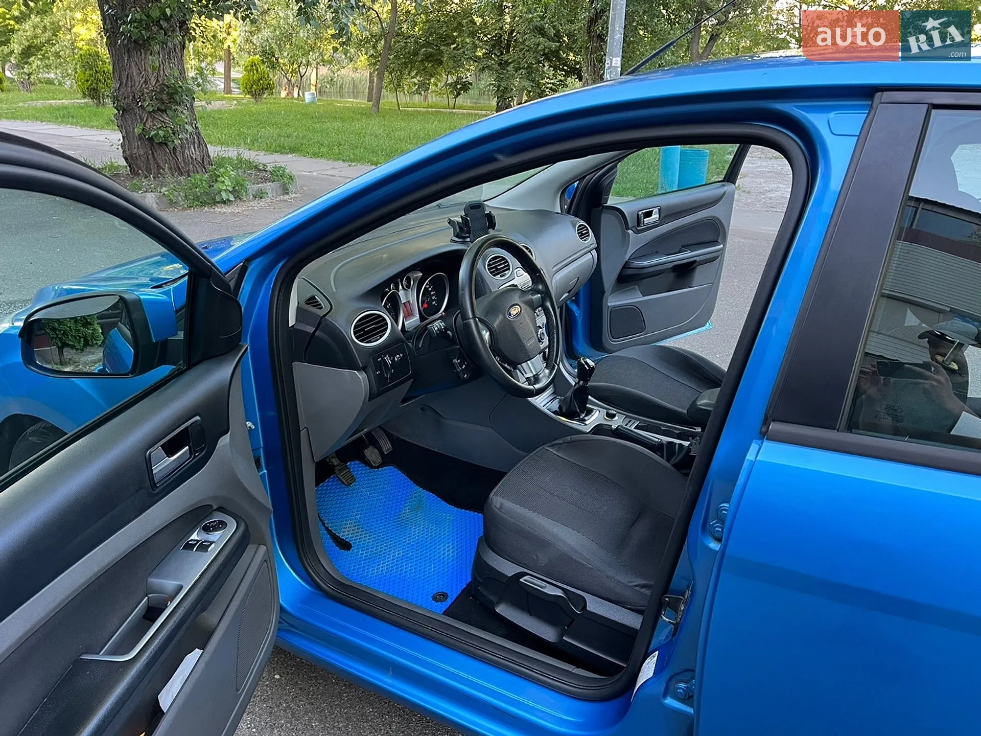 2010 Ford Focus - мініатюра 12