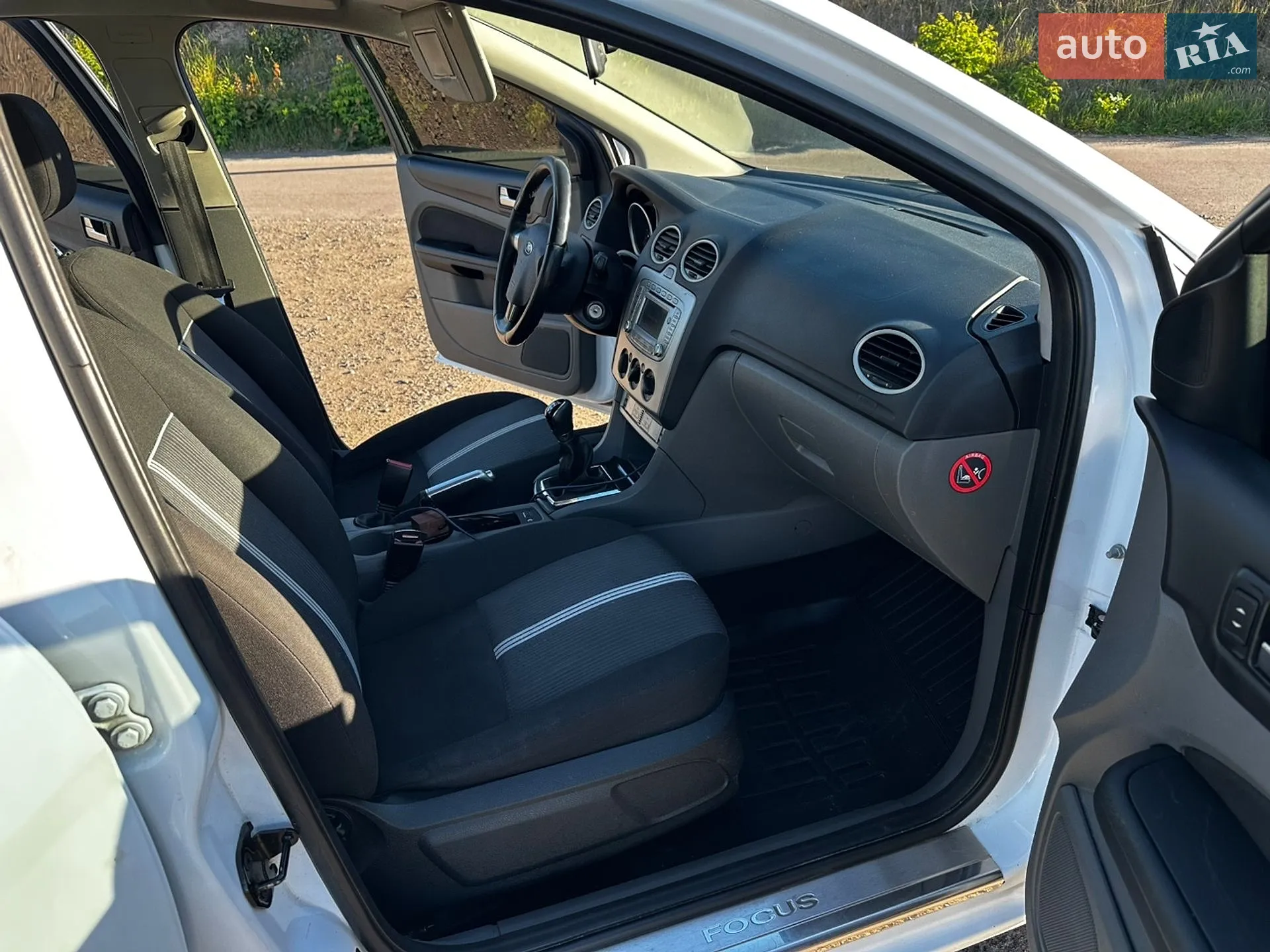 2010 Ford Focus - мініатюра 12