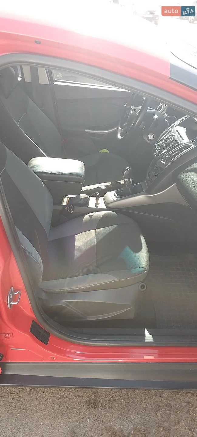 2011 Ford Focus - мініатюра 13