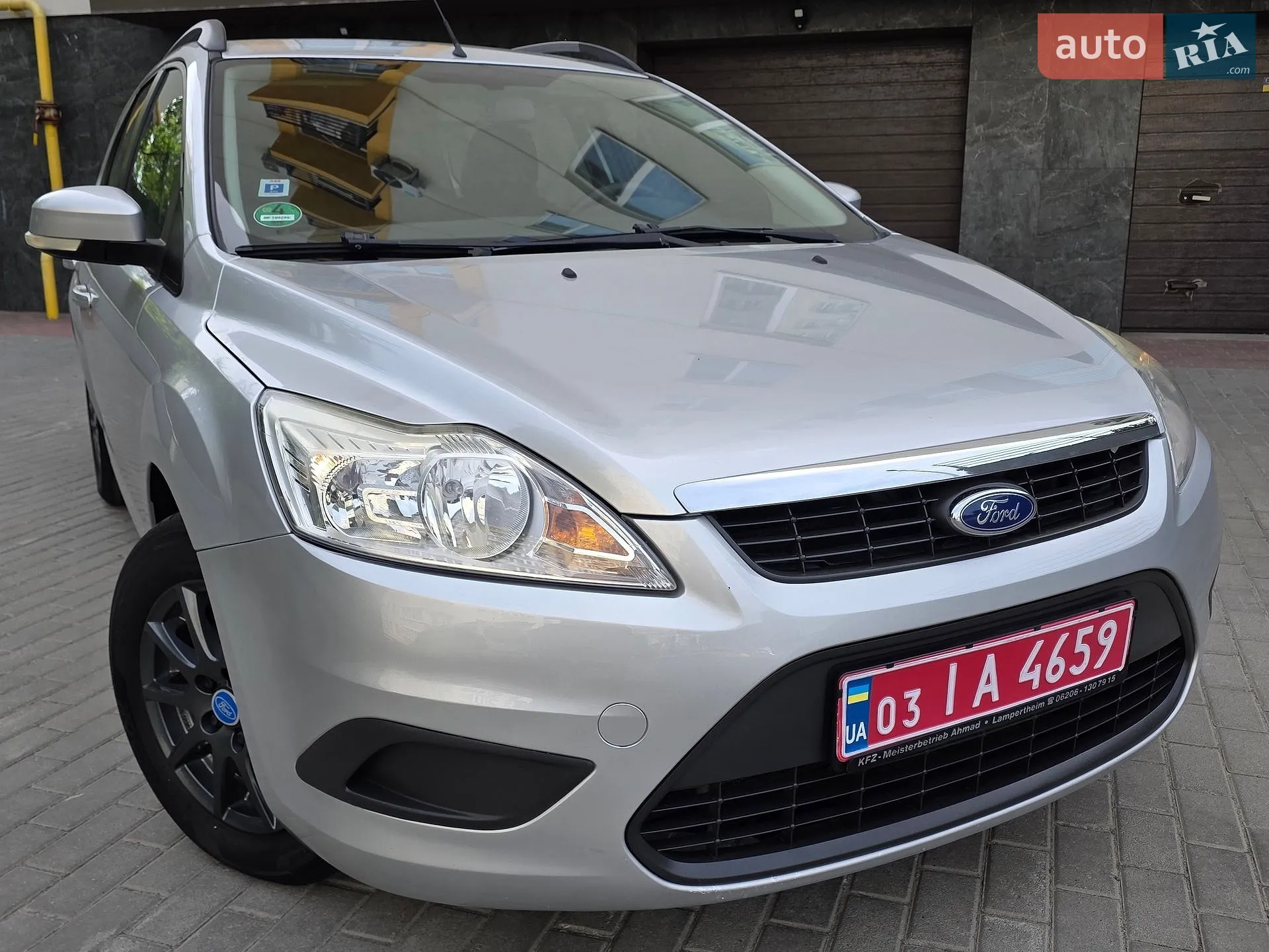 2010 Ford Focus - мініатюра 2