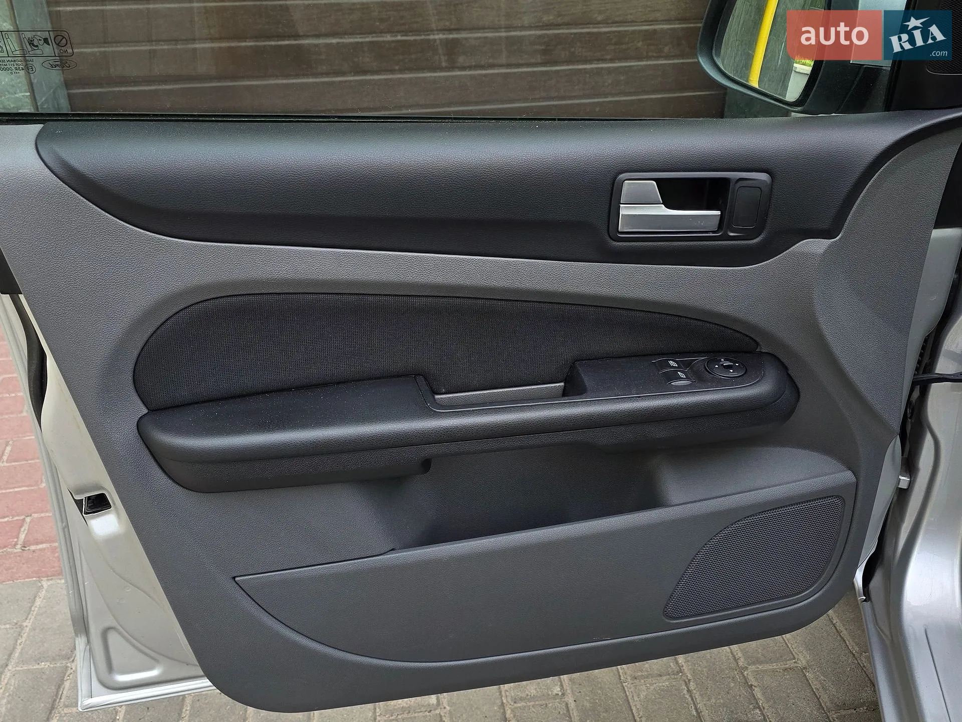 2010 Ford Focus - мініатюра 21