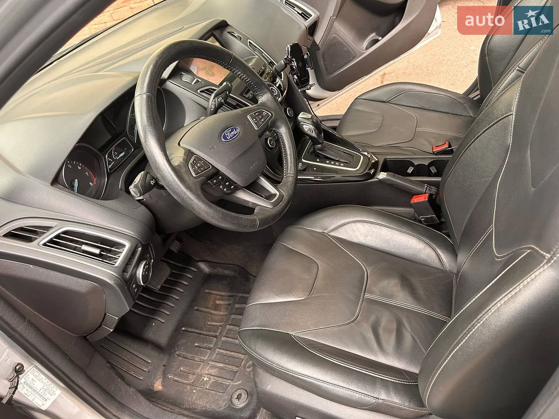 2018 Ford Focus - мініатюра 17