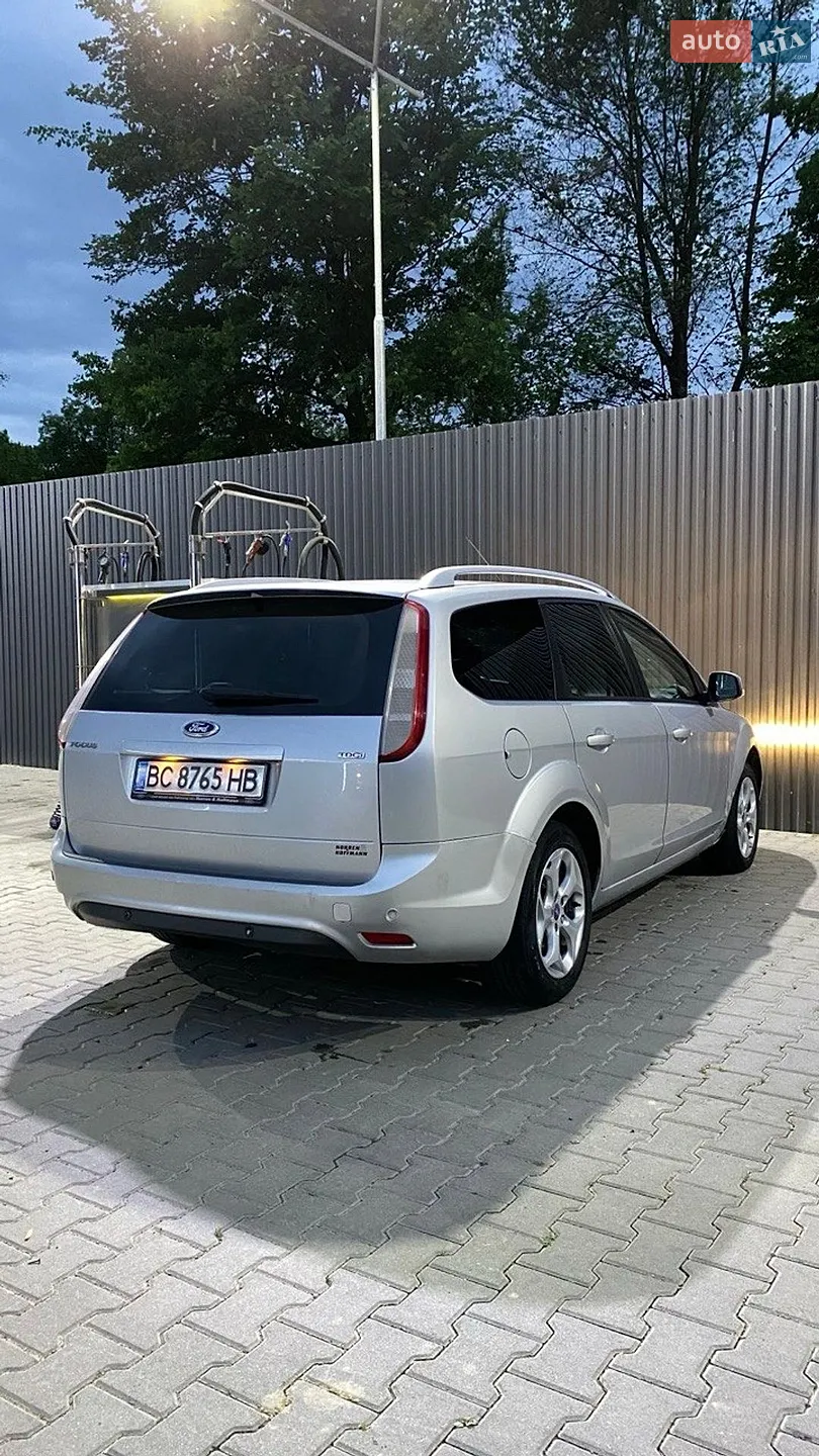 2010 Ford Focus - мініатюра 10