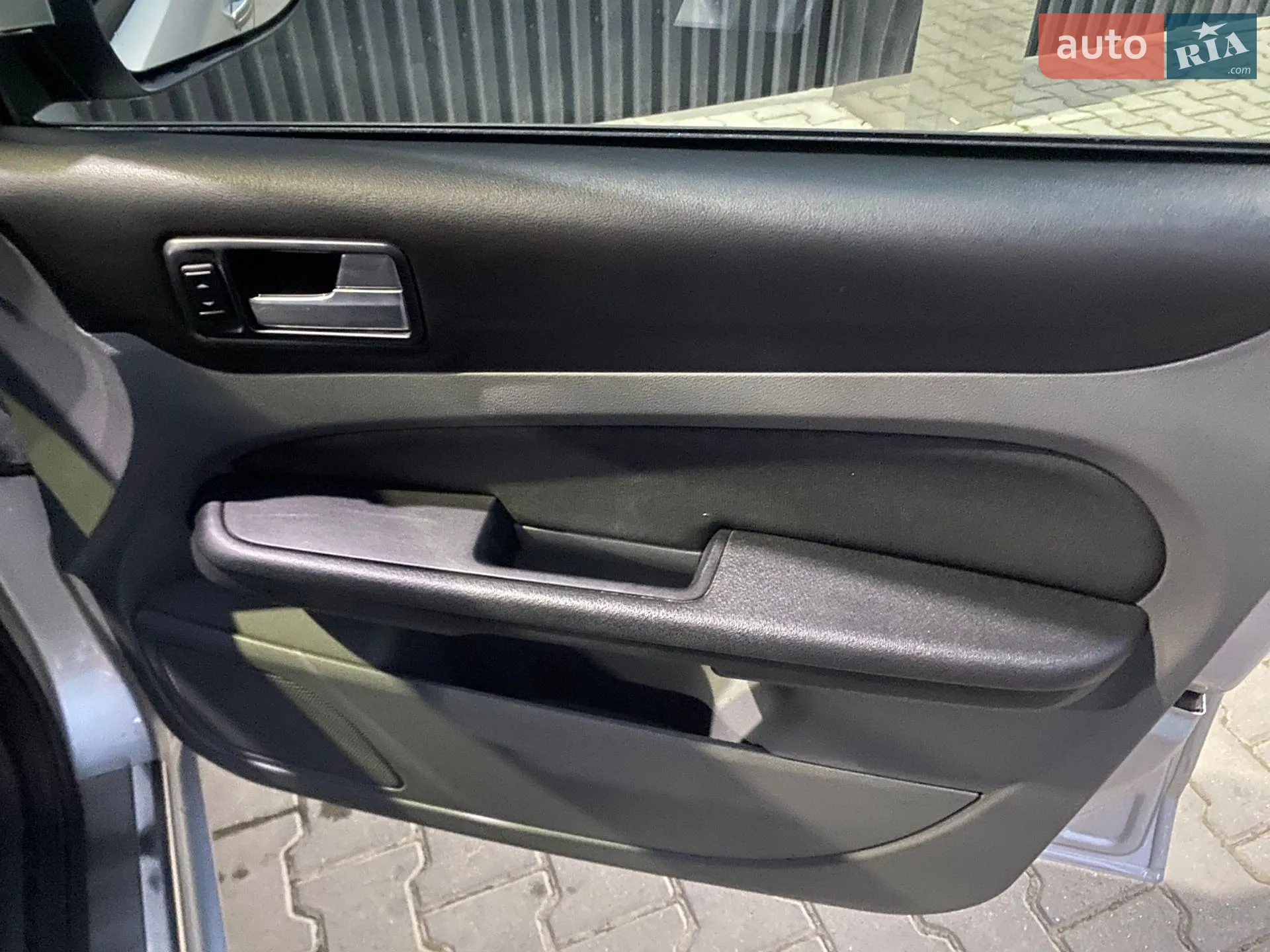 2010 Ford Focus - мініатюра 18