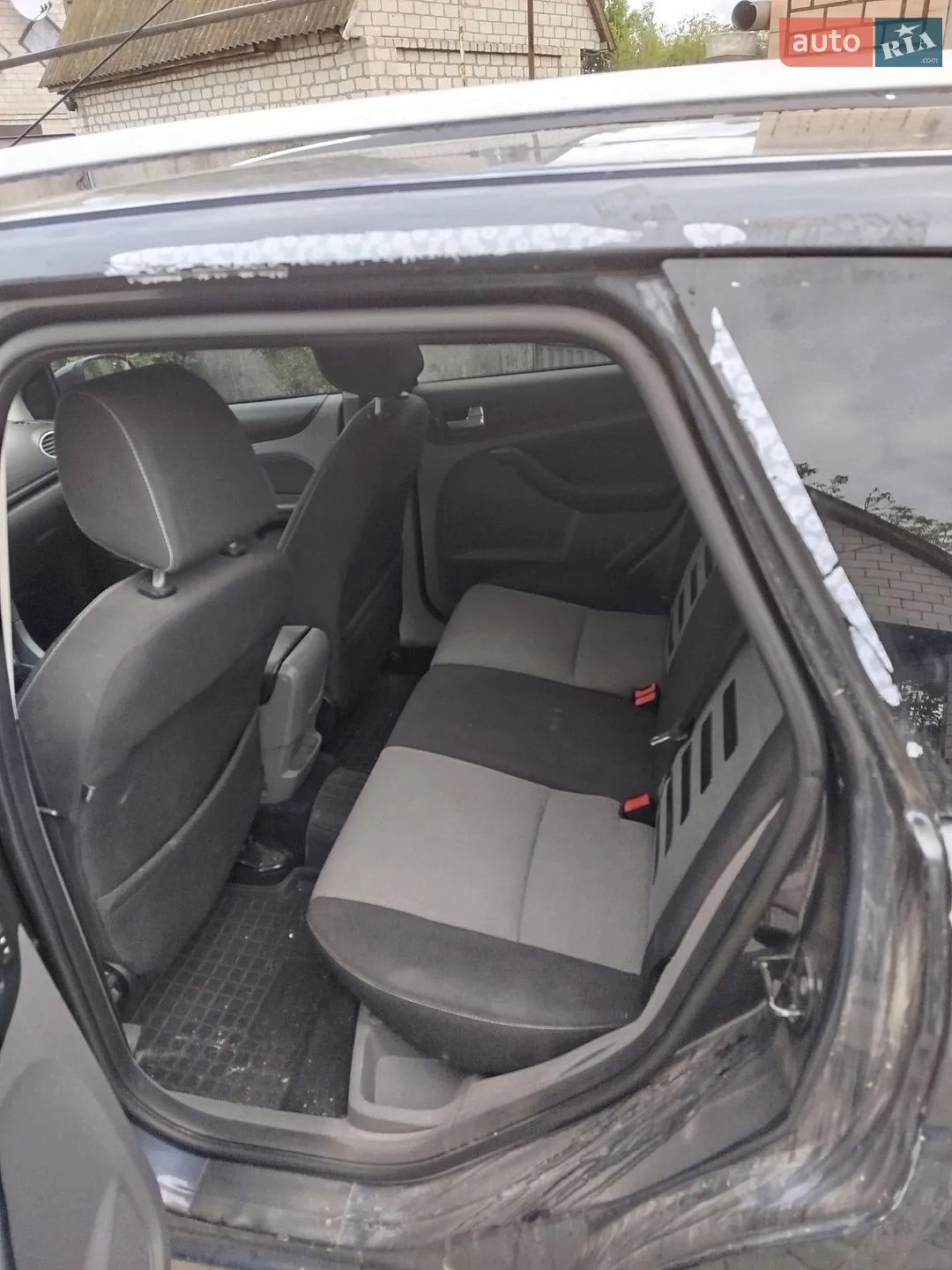 2010 Ford Focus - мініатюра 11