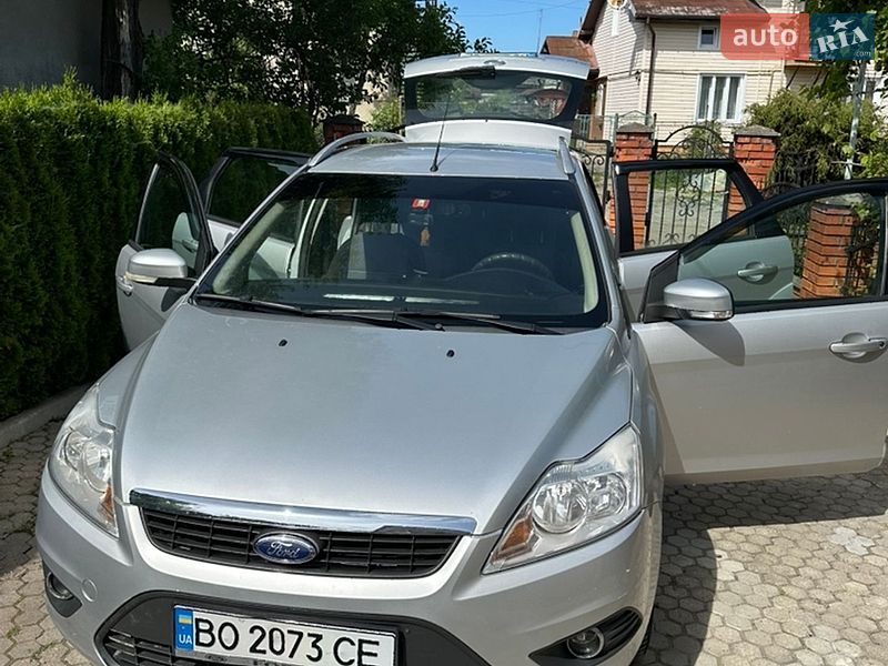 Универсал Ford Focus 2010 в Бориславе