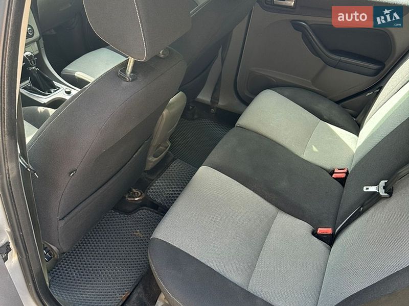 Универсал Ford Focus 2010 в Бориславе