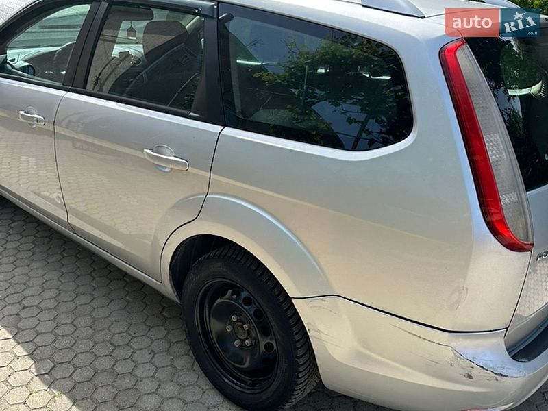 Универсал Ford Focus 2010 в Бориславе
