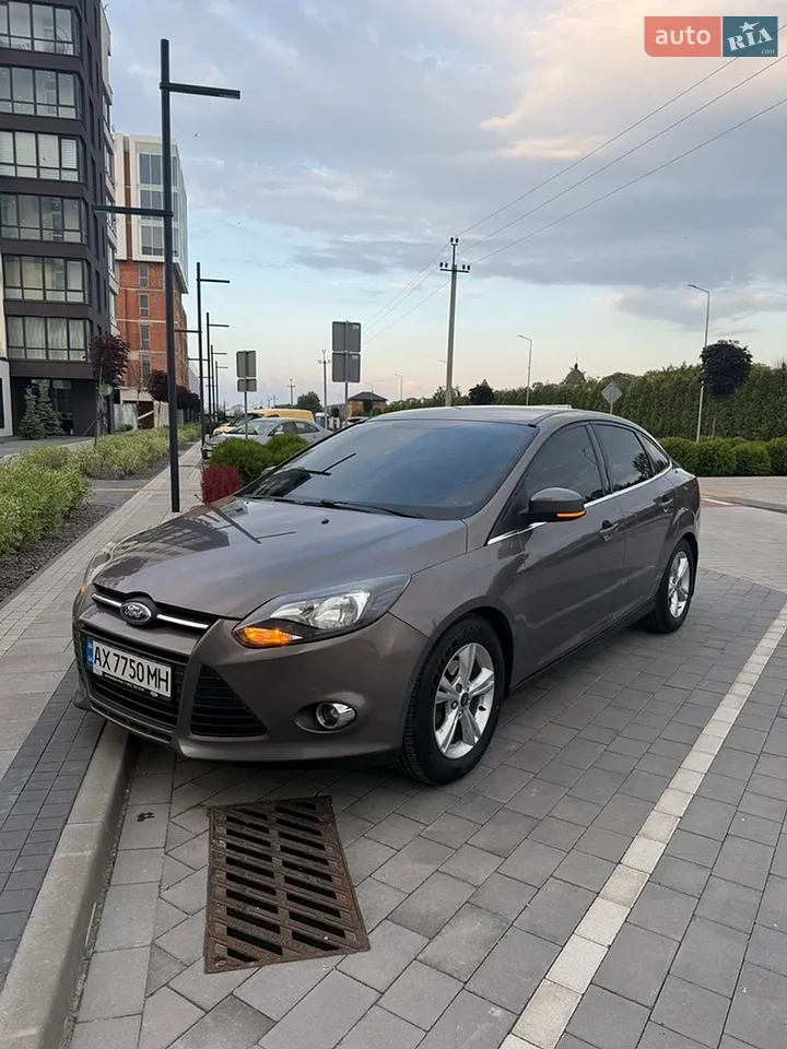 2012 Ford Focus - мініатюра 12