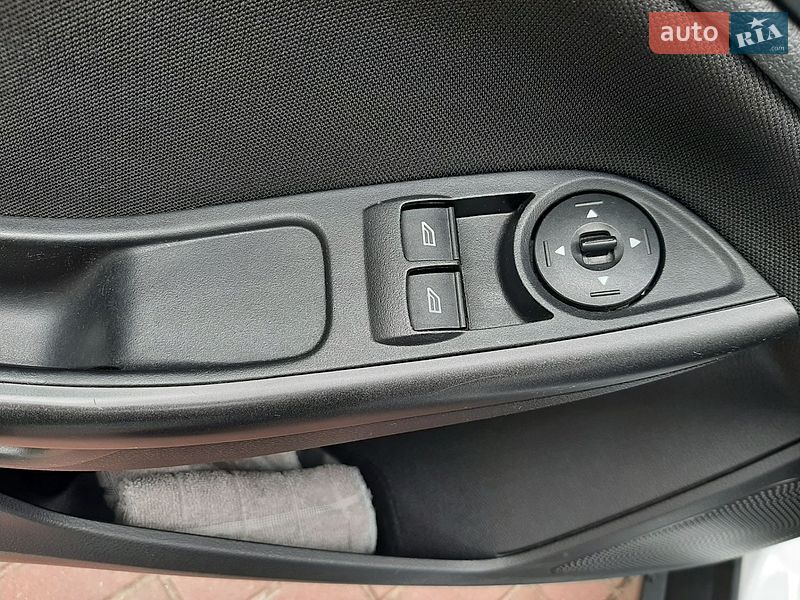 Хэтчбек Ford Focus 2015 в Житомире