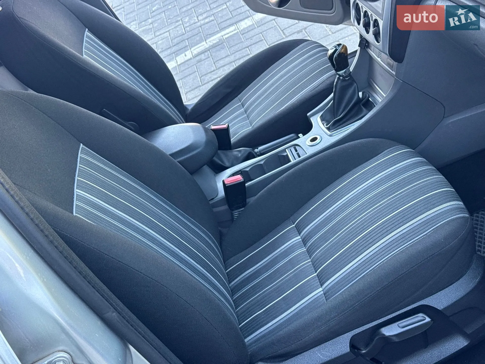 2010 Ford Focus - мініатюра 22