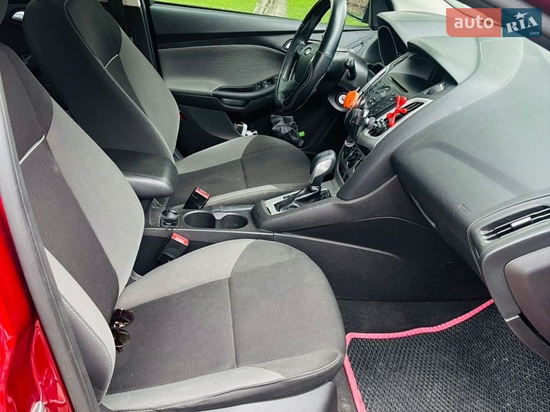 Хетчбек Ford Focus 2014 в Дніпрі