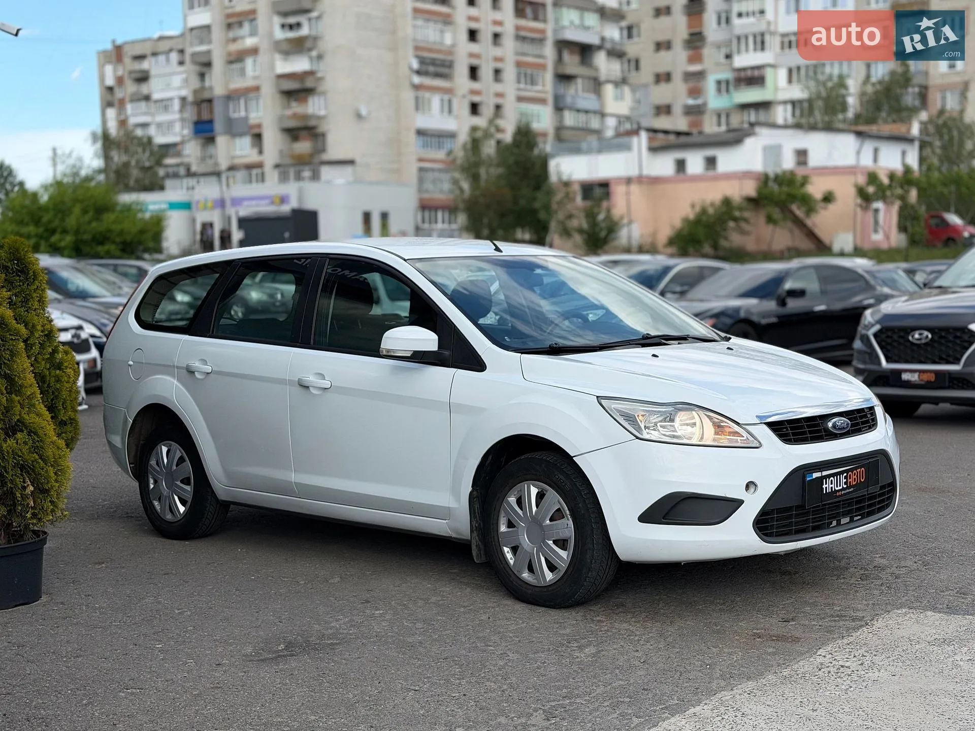 2010 Ford Focus - мініатюра 7