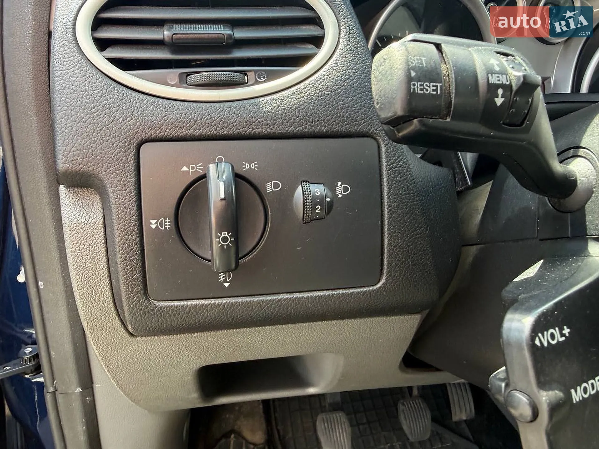 2011 Ford Focus - мініатюра 17