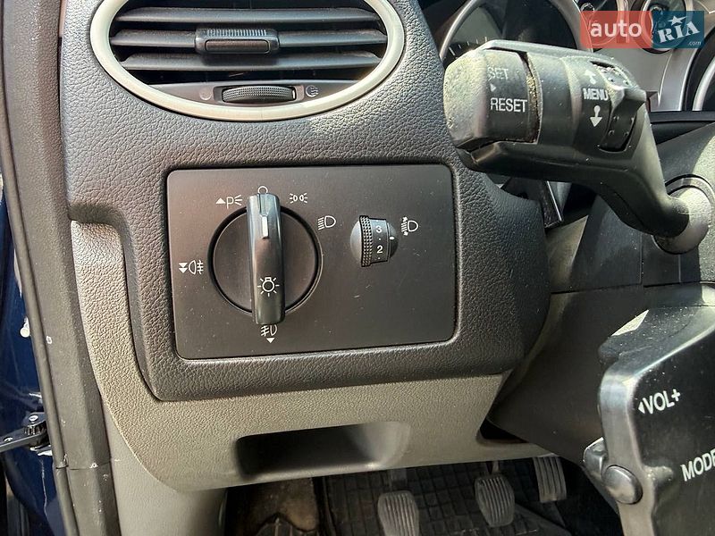 Хэтчбек Ford Focus 2011 в Киеве
