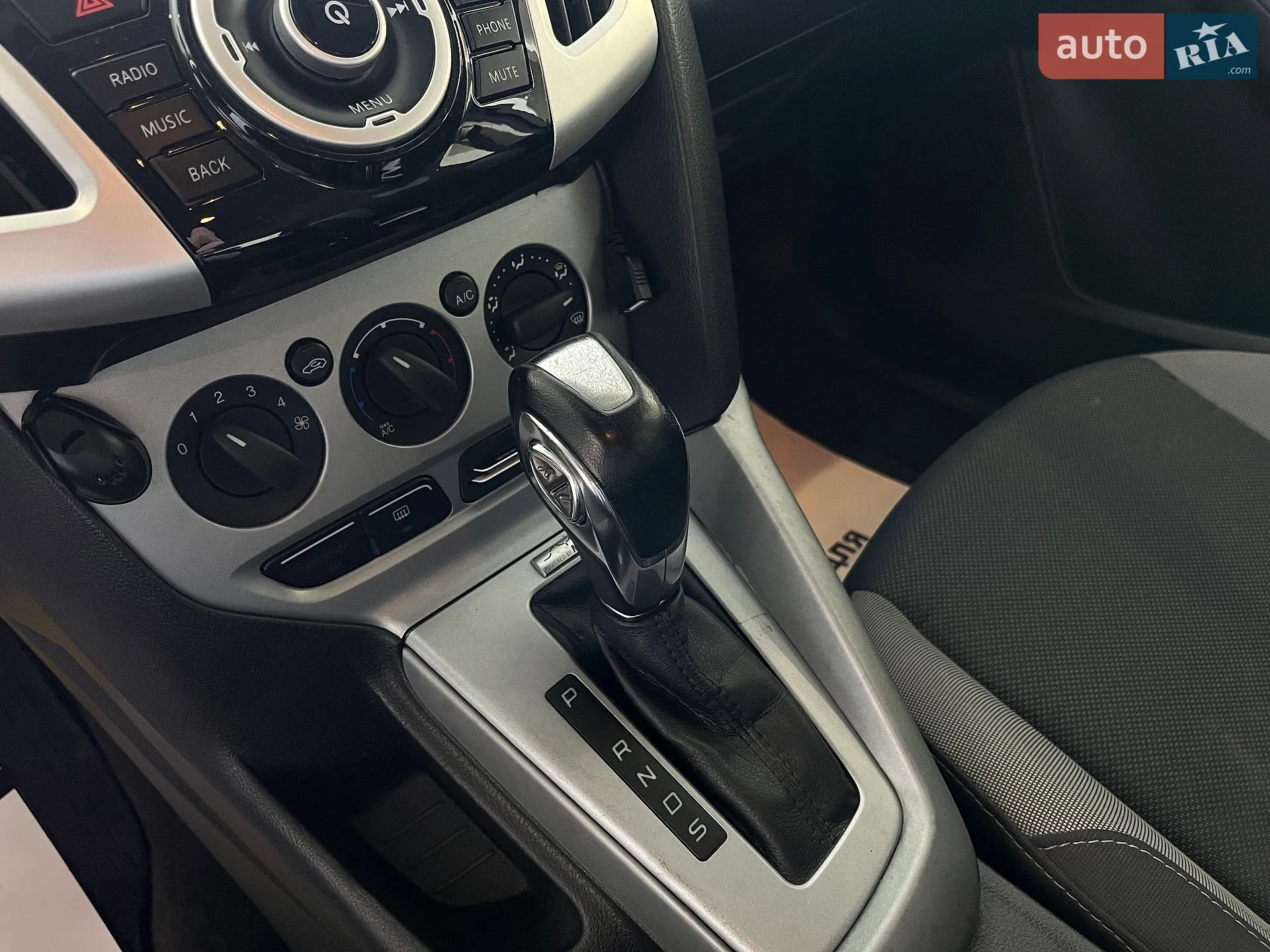 2012 Ford Focus - мініатюра 20