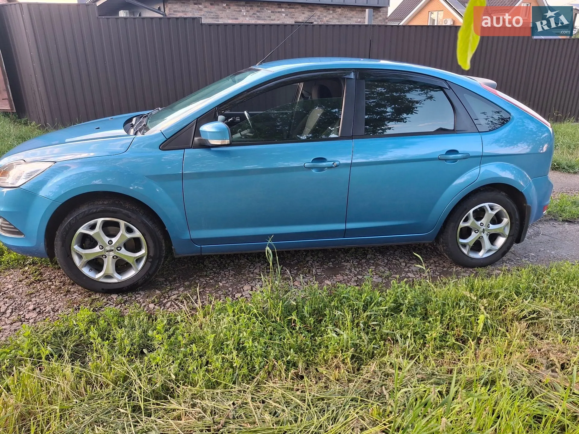 2010 Ford Focus - мініатюра 3