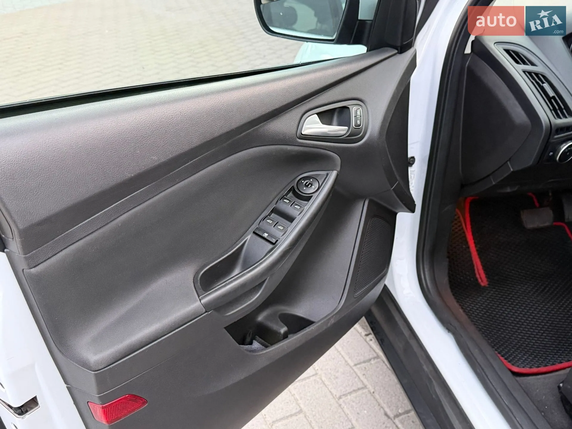 2015 Ford Focus - мініатюра 13