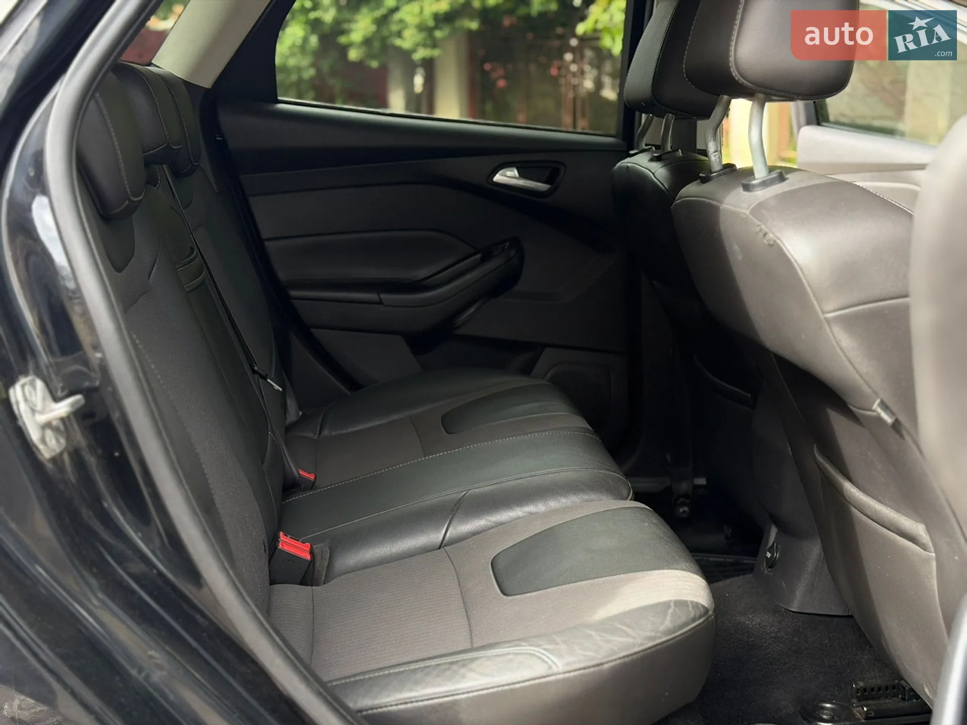 2011 Ford Focus - мініатюра 96