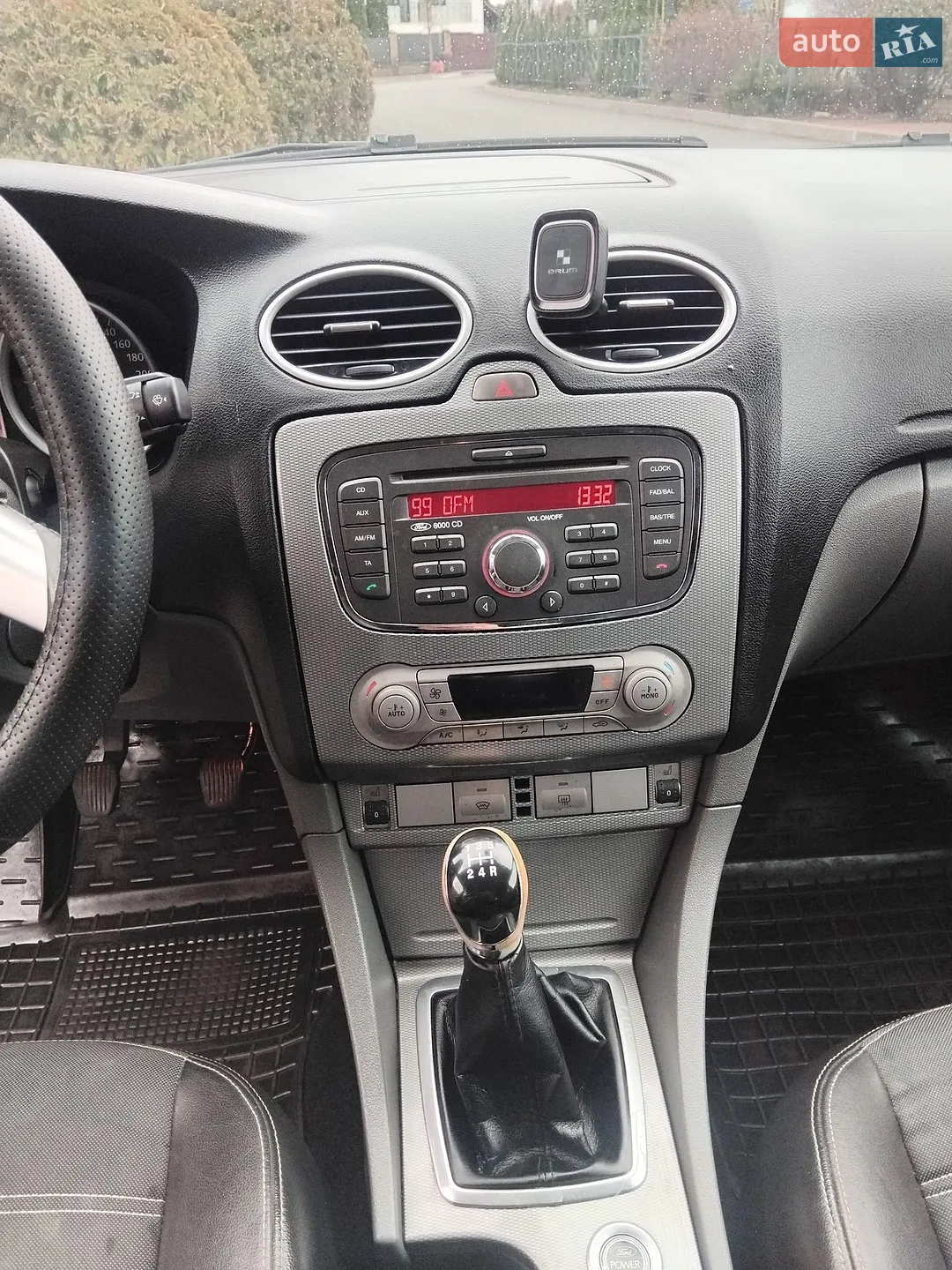 2010 Ford Focus - мініатюра 15