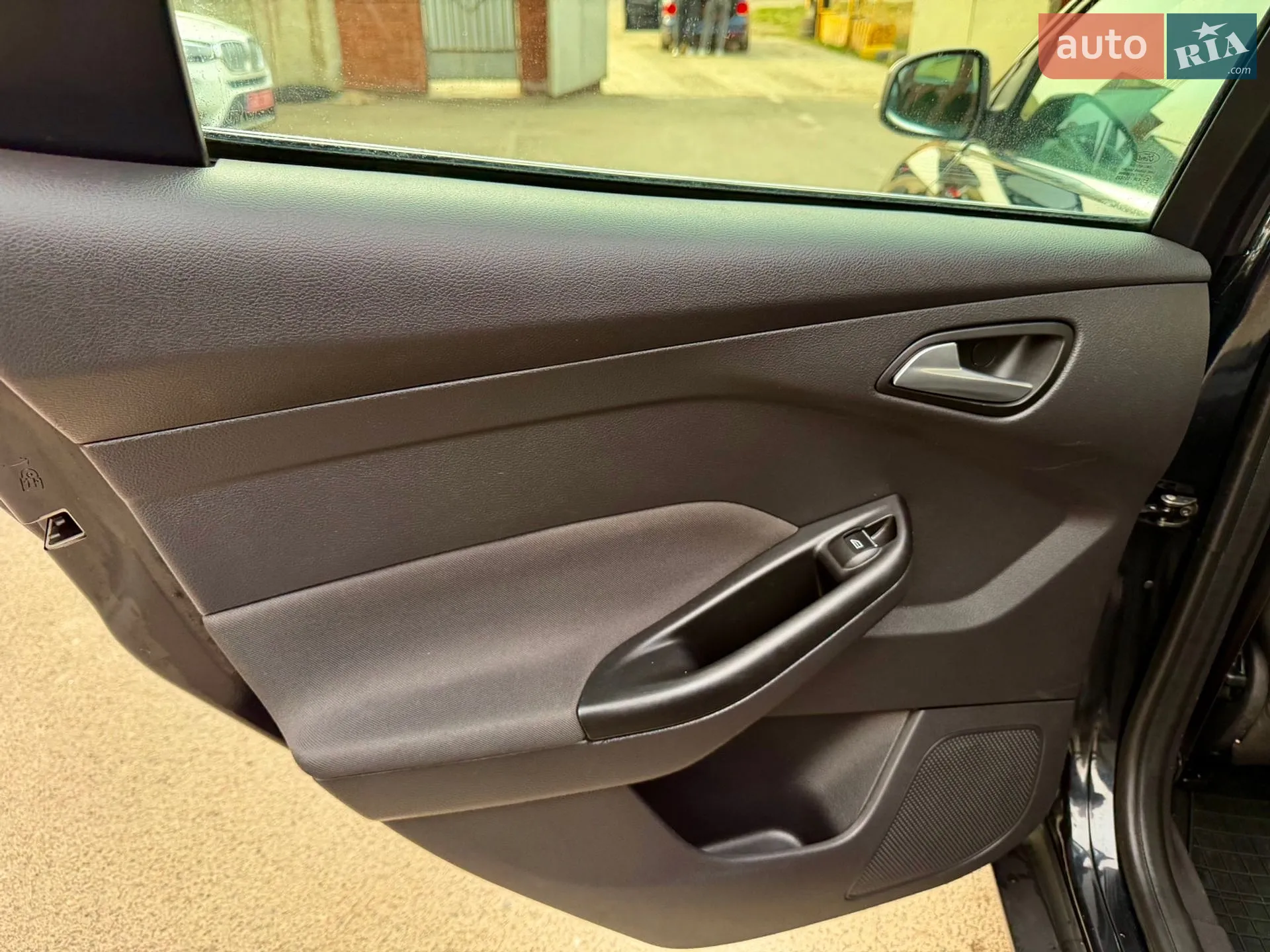 2012 Ford Focus - мініатюра 21