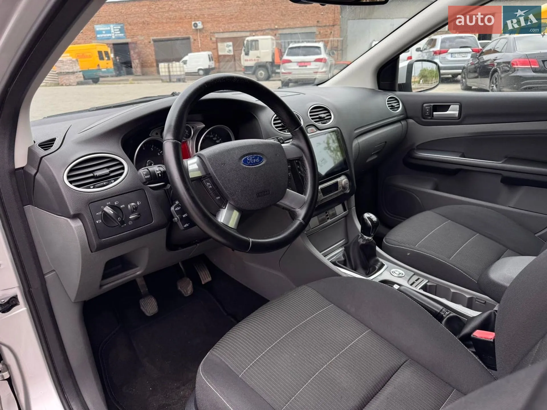 2010 Ford Focus - мініатюра 6