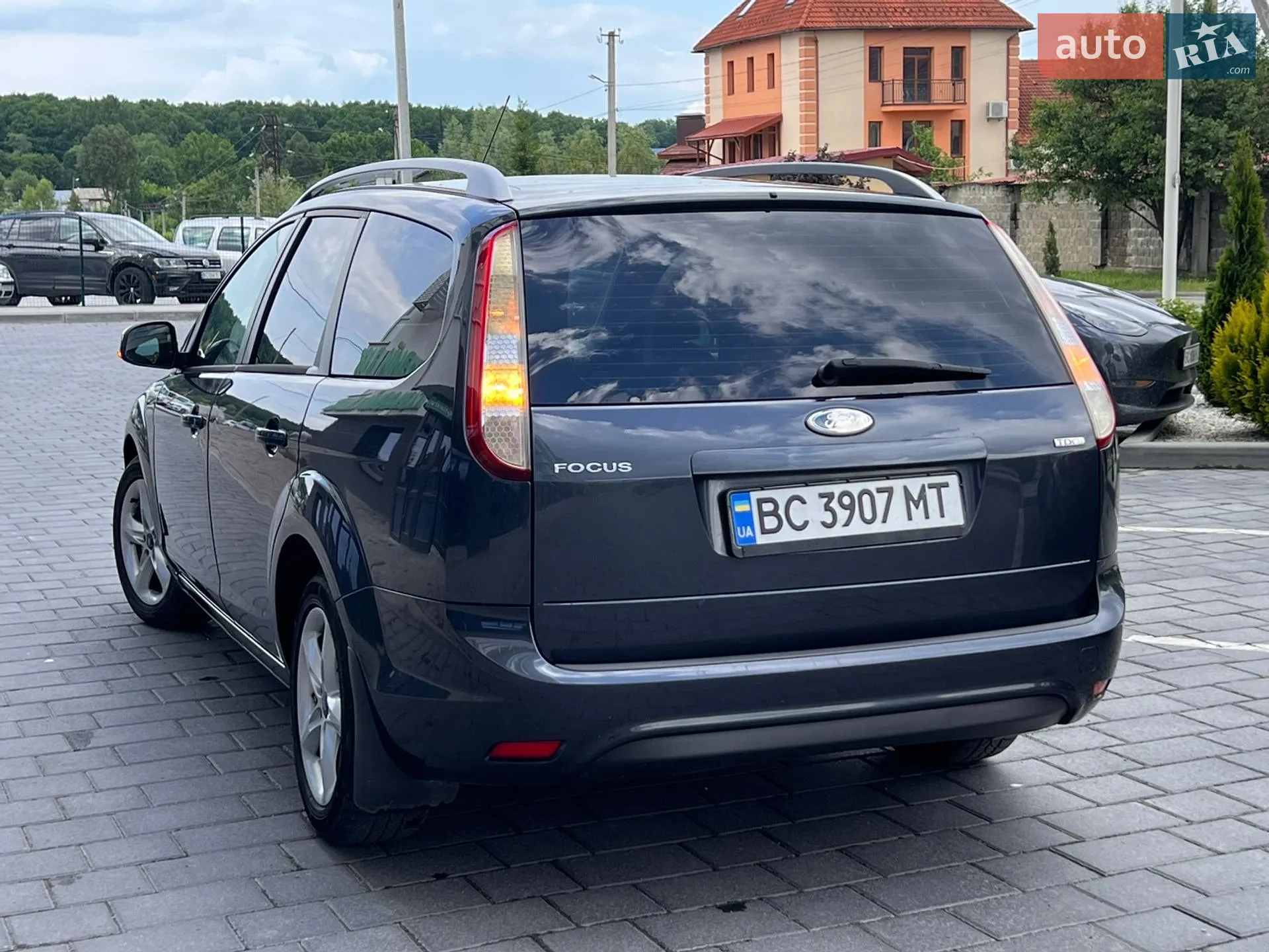 2010 Ford Focus - мініатюра 18