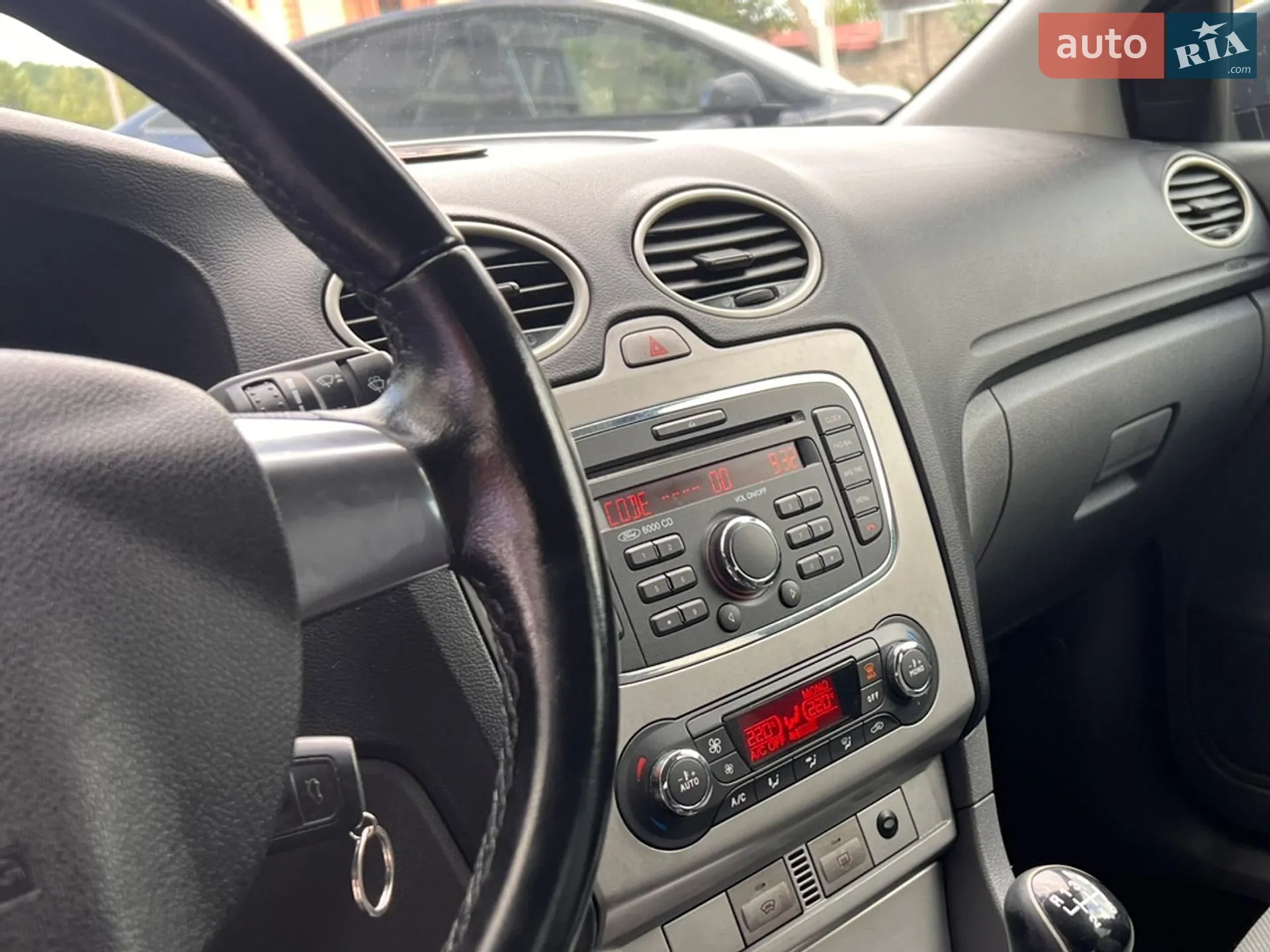 2010 Ford Focus - мініатюра 26