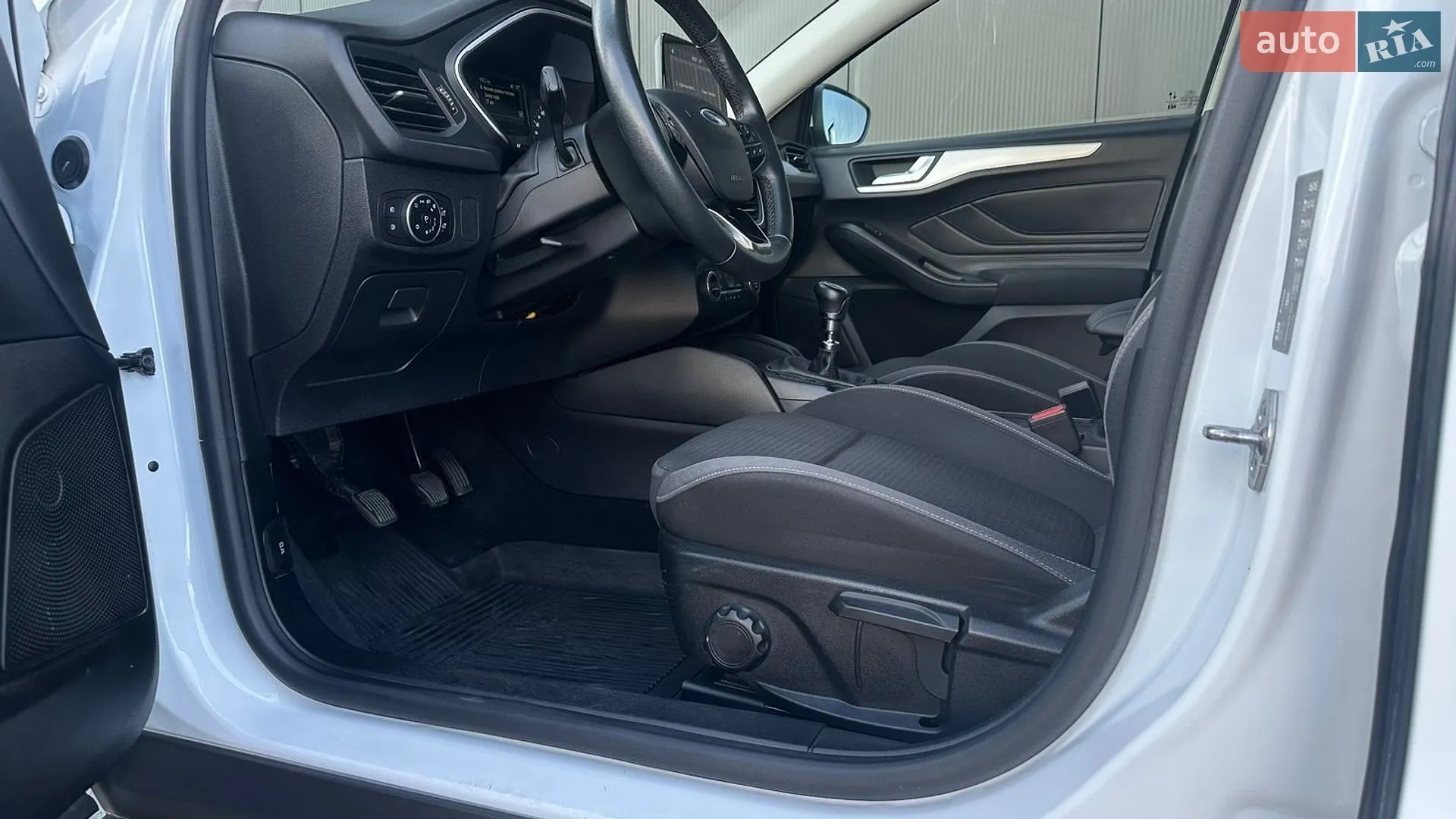 2020 Ford Focus - мініатюра 13