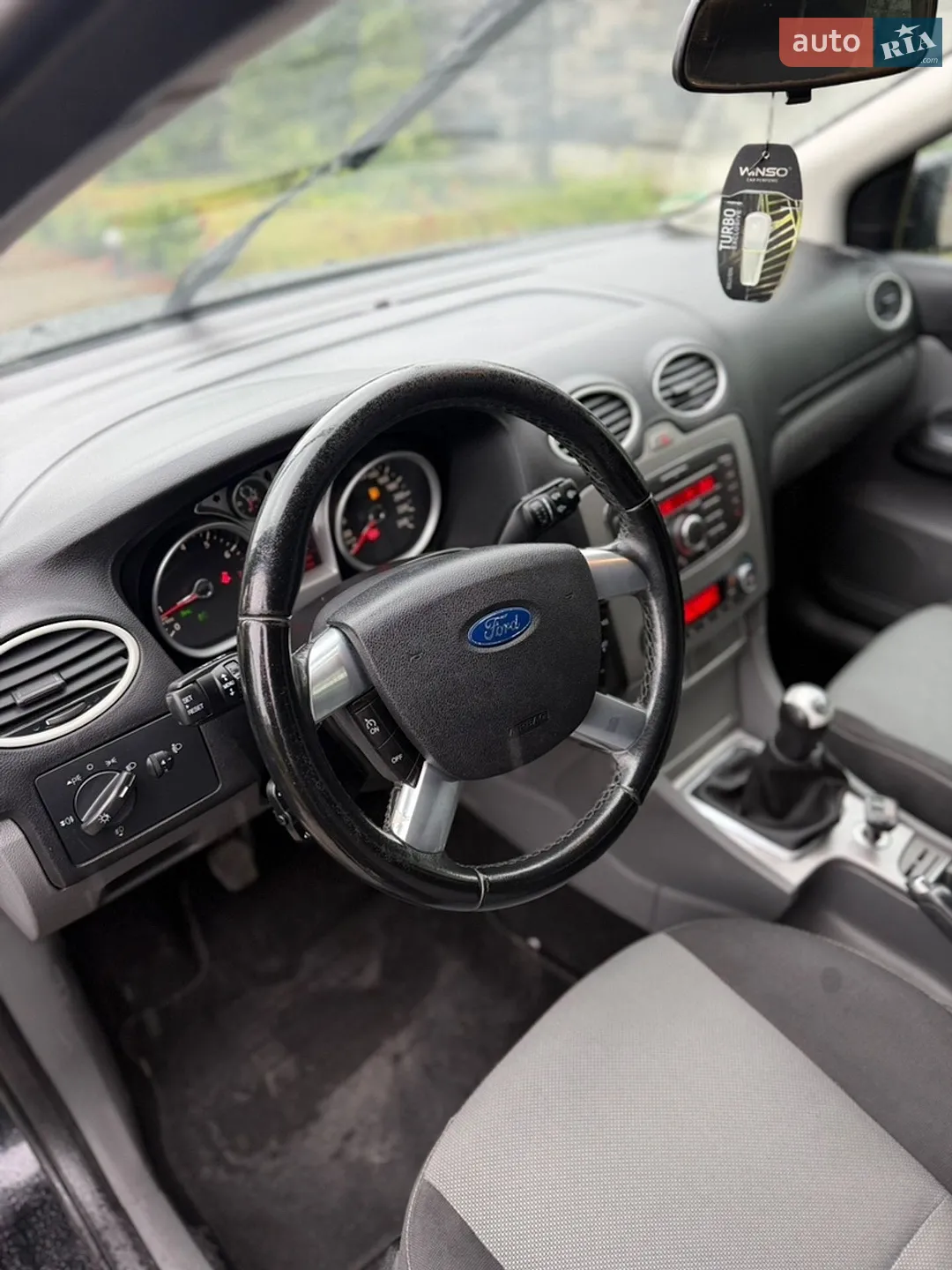 2010 Ford Focus - мініатюра 13