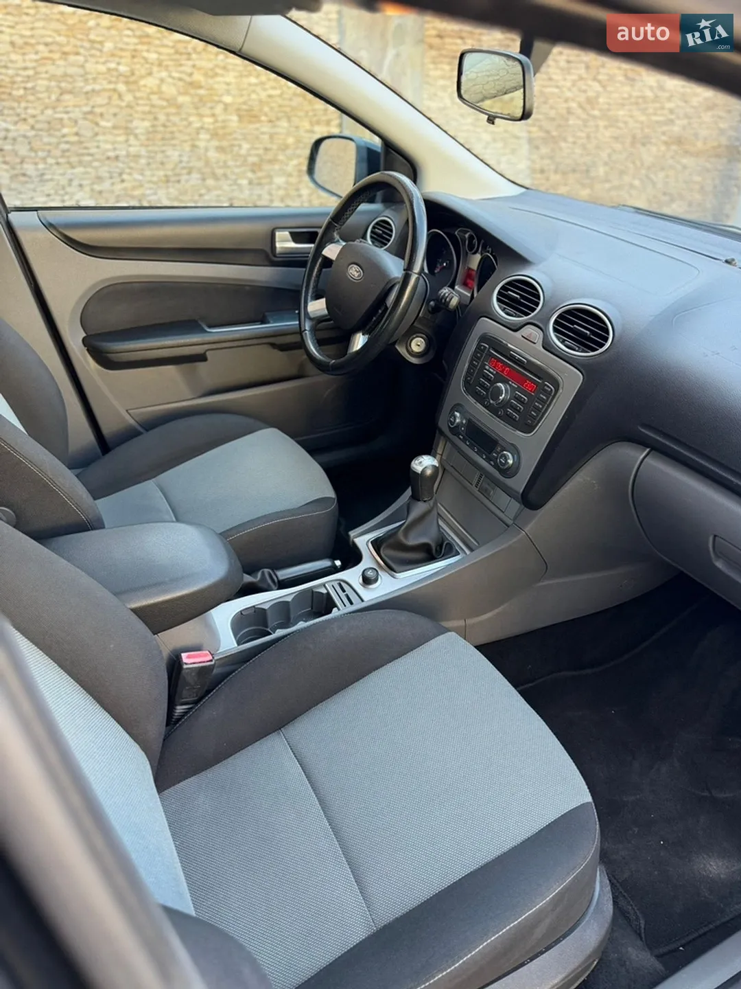 2010 Ford Focus - мініатюра 22