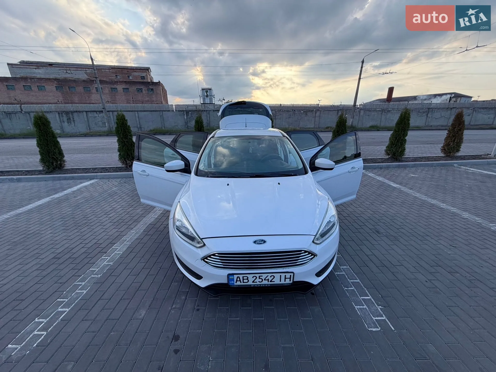 2017 Ford Focus - мініатюра 12