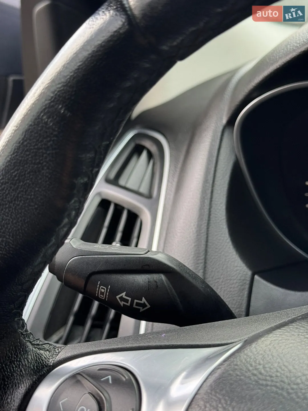 2012 Ford Focus - мініатюра 18