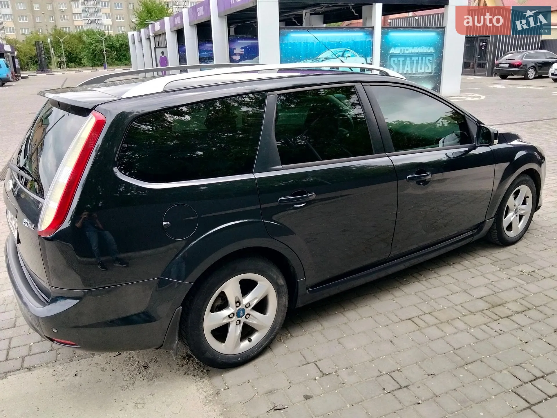 2010 Ford Focus - мініатюра 16