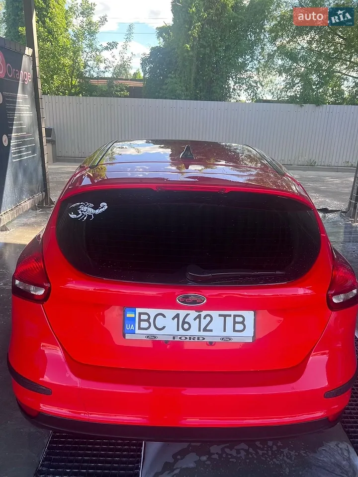 2016 Ford Focus - мініатюра 16