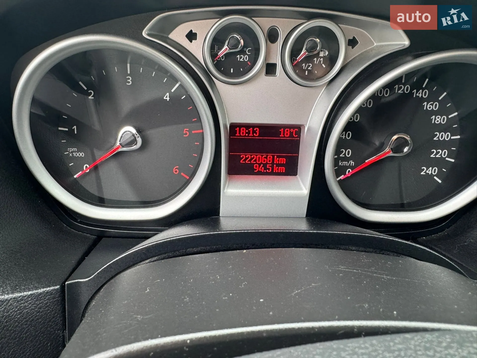 2010 Ford Focus - мініатюра 8