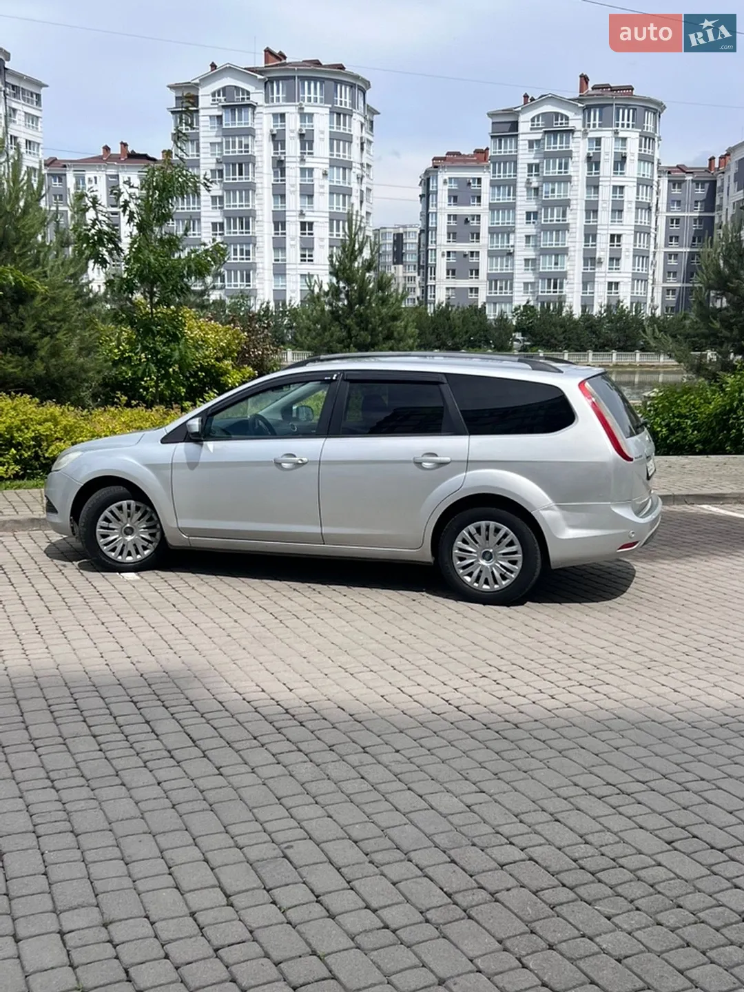 2010 Ford Focus - мініатюра 13