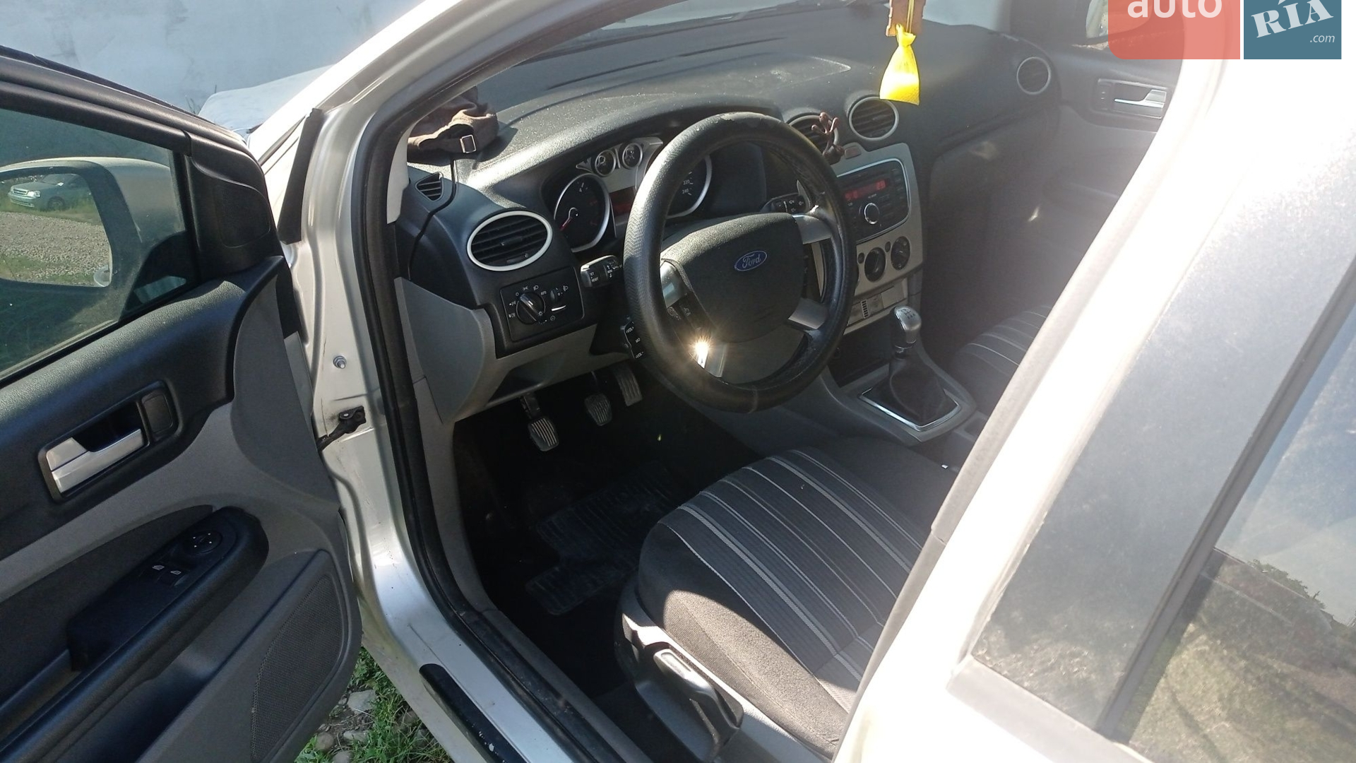 2010 Ford Focus - мініатюра 7